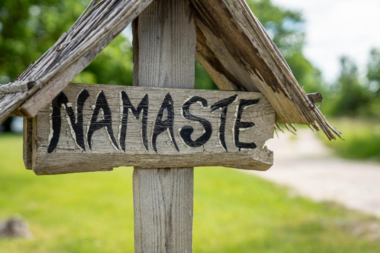 Muhu Namaste Apartment Simisti Exterior foto